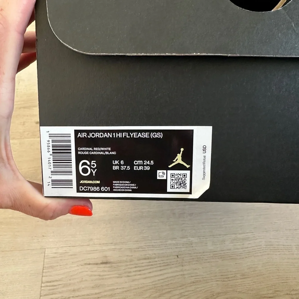 Nike Air Jordan 1 High FlyEase - Picture 7 of 7